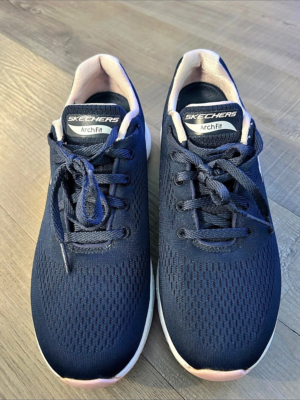 Skechers Arch Fit Athletic Shoes Blue & White US 7.5